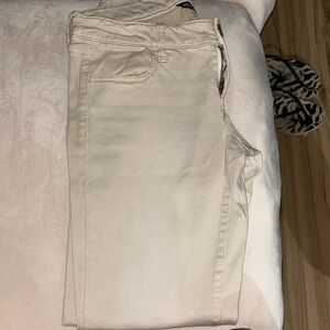 American Eagle jeans and good condition size 4 quantity one